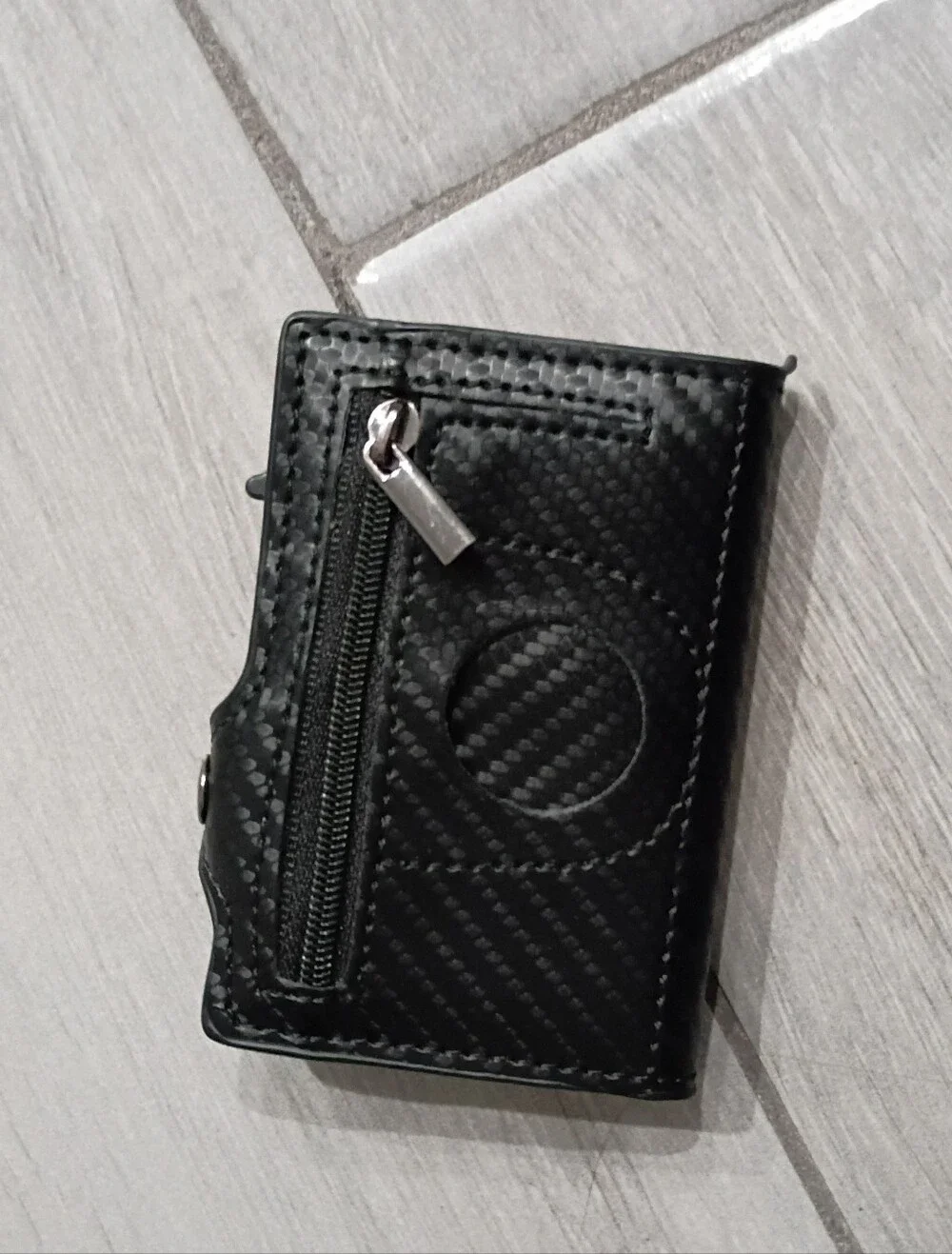 Slim Carbon-Texture Black Men's Card Wallet